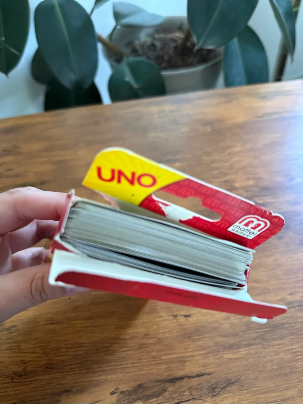 UNO Classic Card Game - Red